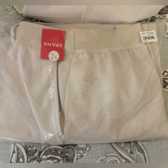 NWT Spanx Carefree Crepe Trouser With No-Show Coverage, size large, petite - Picture 2 of 2